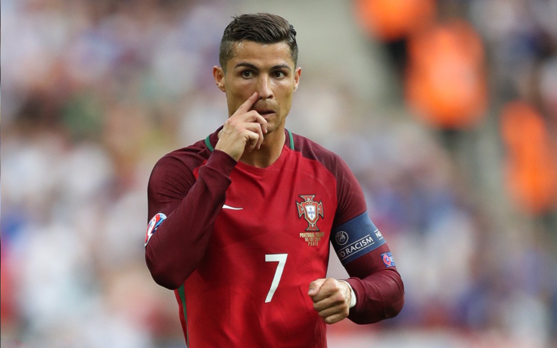 逆境中的“钢铁战队”——拼搏到底的足球精神，钢铁战队百度百科